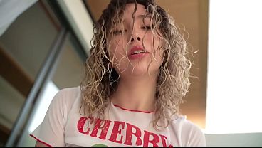 This hot Vietnamese stranger sucked me off so well that I almost came