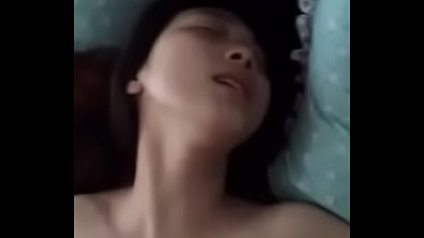 Asian wife lets man cum in her